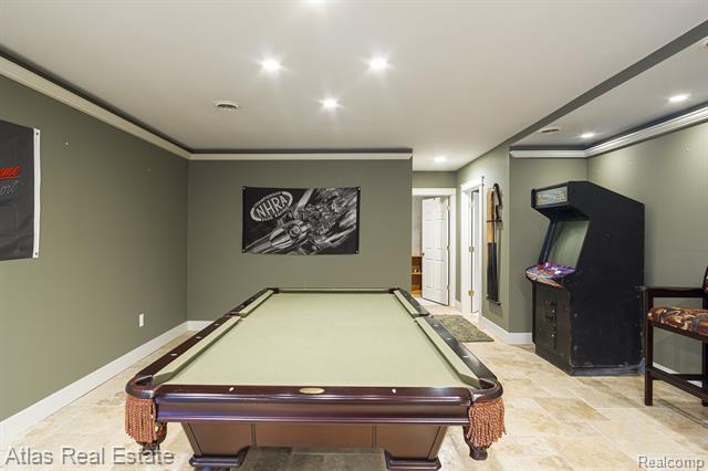 Builiding view seventy two for 2716 Lake George, Leonard, MI. 48367