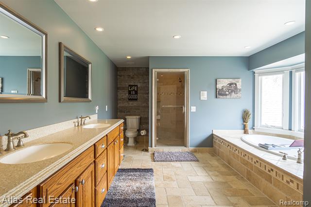 Builiding view sixty one for 2716 Lake George, Leonard, MI. 48367