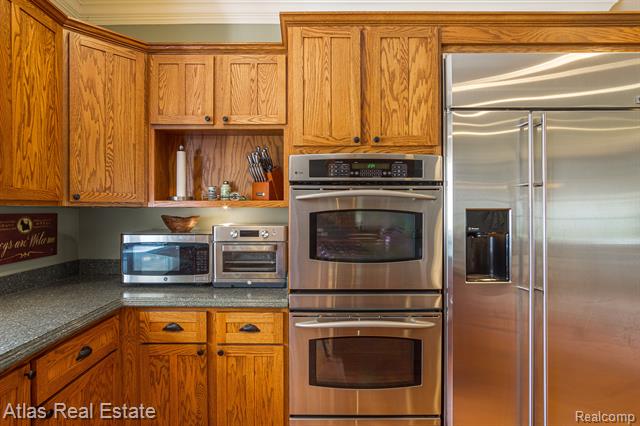 Builiding view twenty eight for 2716 Lake George, Leonard, MI. 48367