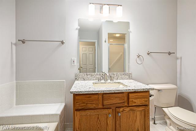 Builiding view twelve for 21971 Lancrest, Farmington, MI. 48335