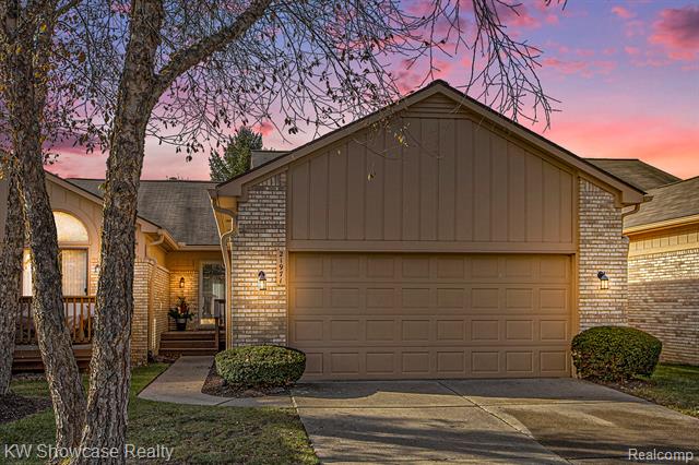 Builiding view two for 21971 Lancrest, Farmington, MI. 48335