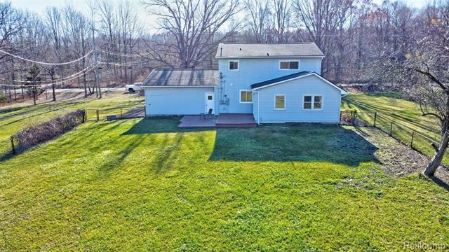 Builiding view fifty for 3092 Groveland, Ortonville, MI. 48462