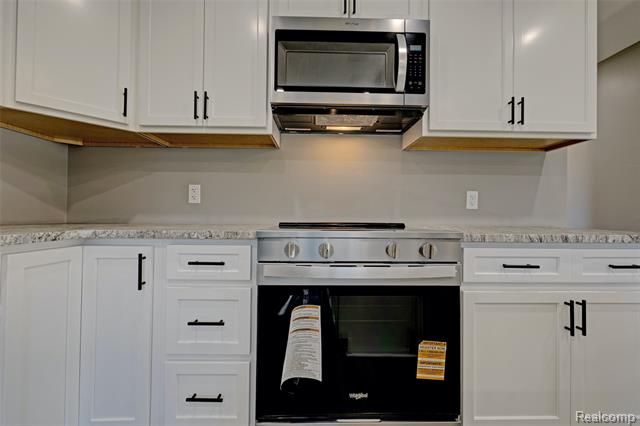 Builiding view fourteen for 3092 Groveland, Ortonville, MI. 48462