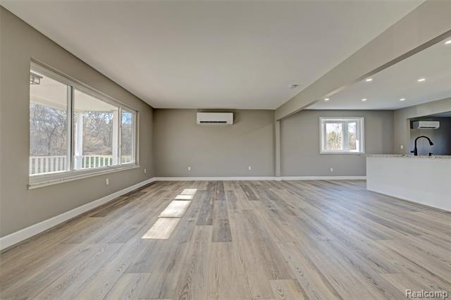 Builiding view six for 3092 Groveland, Ortonville, MI. 48462