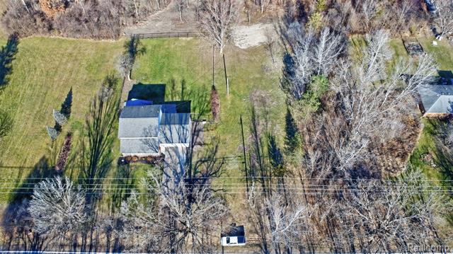 Builiding view thirty eight for 3092 Groveland, Ortonville, MI. 48462