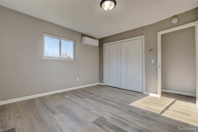 Builiding view thirty five for 3092 Groveland, Ortonville, MI. 48462