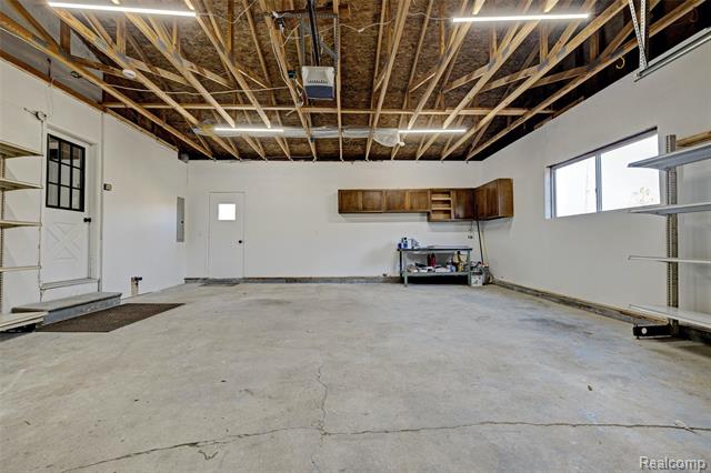 Builiding view thirty six for 3092 Groveland, Ortonville, MI. 48462