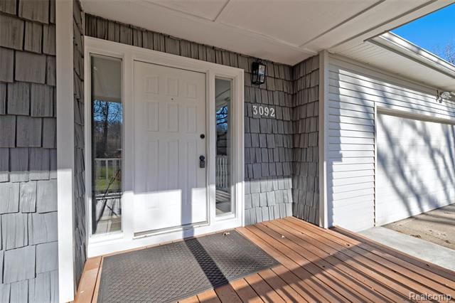 Builiding view three for 3092 Groveland, Ortonville, MI. 48462