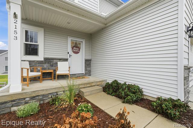 Builiding view fourteen for 2153 Rolling Hills, Holly, MI. 48442