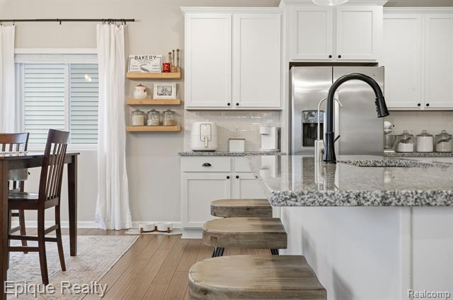 Builiding view ten for 2153 Rolling Hills, Holly, MI. 48442