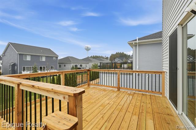 Builiding view thirty four for 2153 Rolling Hills, Holly, MI. 48442