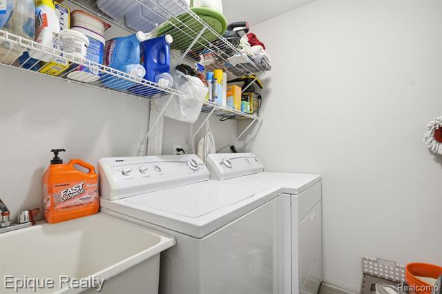 Builiding view twenty seven for 2153 Rolling Hills, Holly, MI. 48442