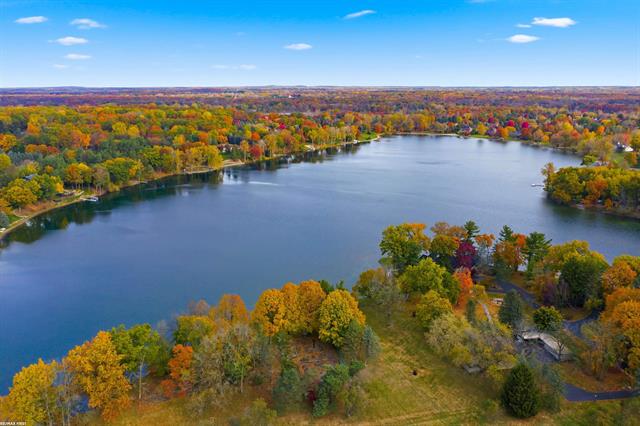 Builiding view eight for 4376 Lancaster, Clarkston, MI. 48348