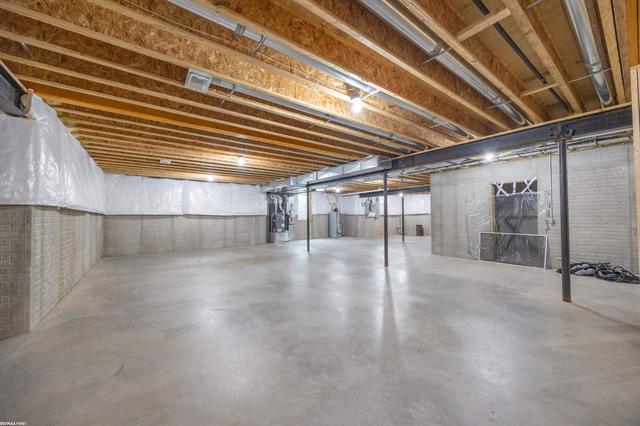 Builiding view sixty one for 4376 Lancaster, Clarkston, MI. 48348