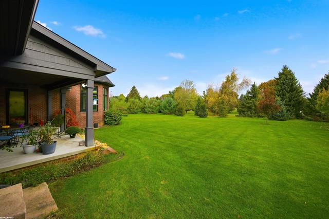 Builiding view sixty seven for 4376 Lancaster, Clarkston, MI. 48348