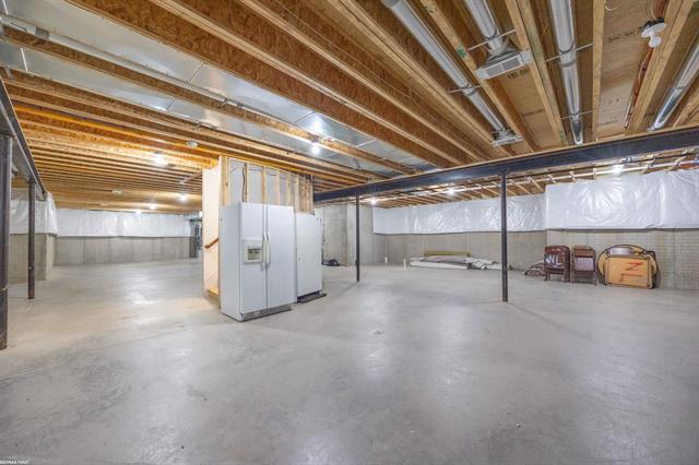 Builiding view sixty for 4376 Lancaster, Clarkston, MI. 48348