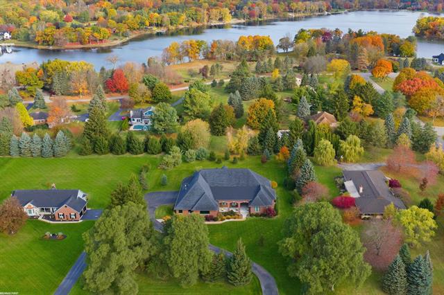 Builiding view three for 4376 Lancaster, Clarkston, MI. 48348