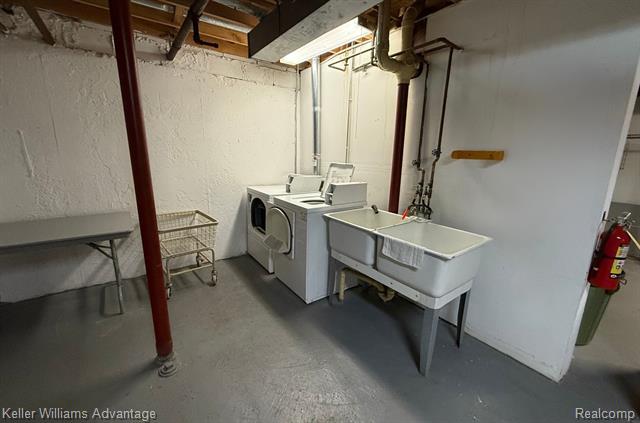 Builiding view twenty for 30709 Shiawassee # 65, Farmington, MI. 48336