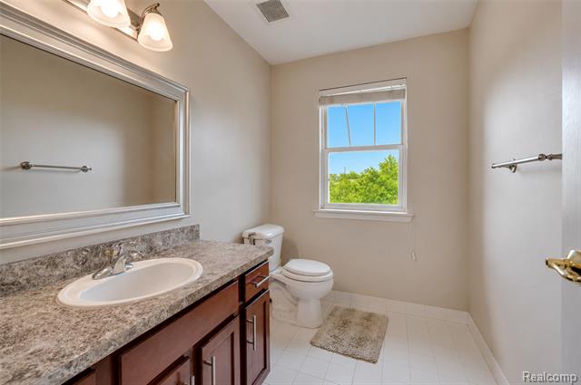 Builiding view nineteen for 41633 Tera, Novi, MI. 48375
