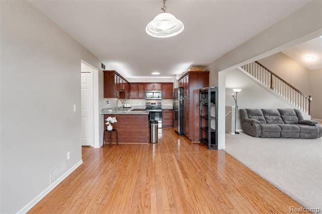Builiding view ten for 41633 Tera, Novi, MI. 48375