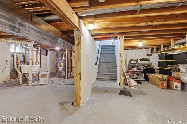 Builiding view twenty nine for 72 N North Shore, Lake Orion, MI. 48362