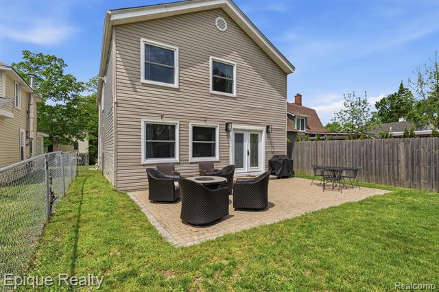 Builiding view twenty six for 72 N North Shore, Lake Orion, MI. 48362