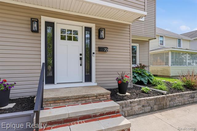 Builiding view two for 72 N North Shore, Lake Orion, MI. 48362