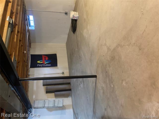 Builiding view eighteen for 3700 Old Creek, Troy, MI. 48084