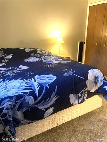 Builiding view fifteen for 3700 Old Creek, Troy, MI. 48084