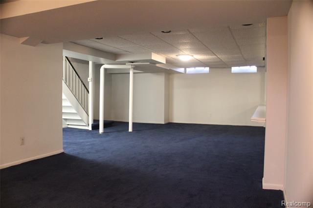 Builiding view thirty five for 3733 Old Creek, Troy, MI. 48084