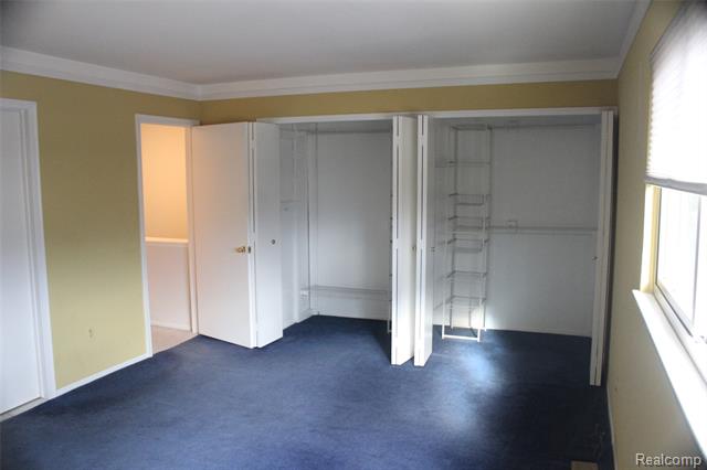 Builiding view twenty four for 3733 Old Creek, Troy, MI. 48084