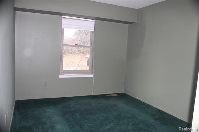 Builiding view twenty nine for 3733 Old Creek, Troy, MI. 48084