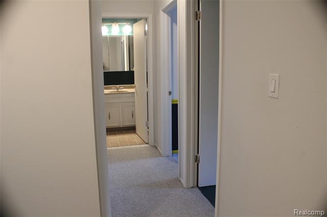 Builiding view twenty seven for 3733 Old Creek, Troy, MI. 48084