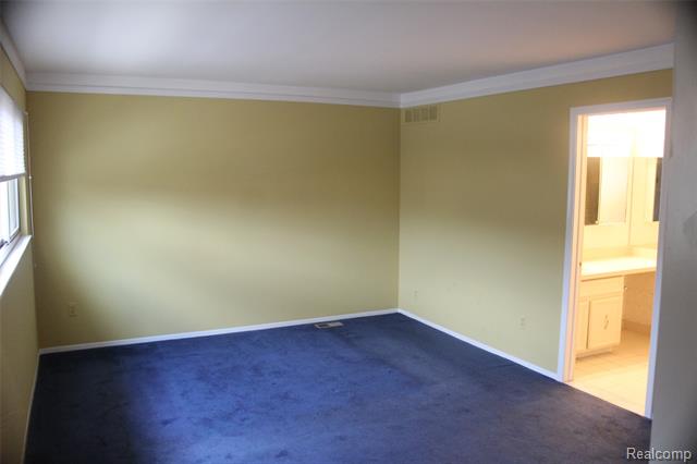 Builiding view twenty two for 3733 Old Creek, Troy, MI. 48084