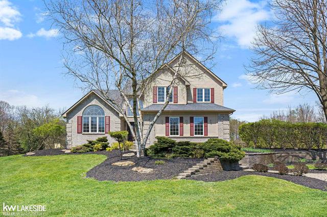 front view for 1543 Low Wood Trl, Leonard, Mi. 48367