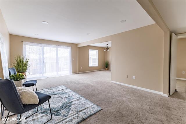 Builiding view six for 6322 Pepper Hill, West Bloomfield, MI. 48322