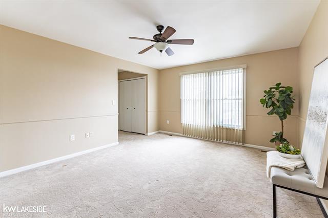 Builiding view thirty three for 6322 Pepper Hill, West Bloomfield, MI. 48322