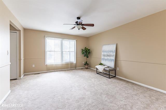 Builiding view thirty two for 6322 Pepper Hill, West Bloomfield, MI. 48322