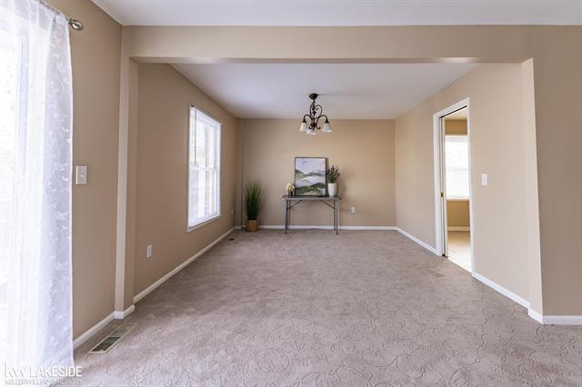 Builiding view twelve for 6322 Pepper Hill, West Bloomfield, MI. 48322