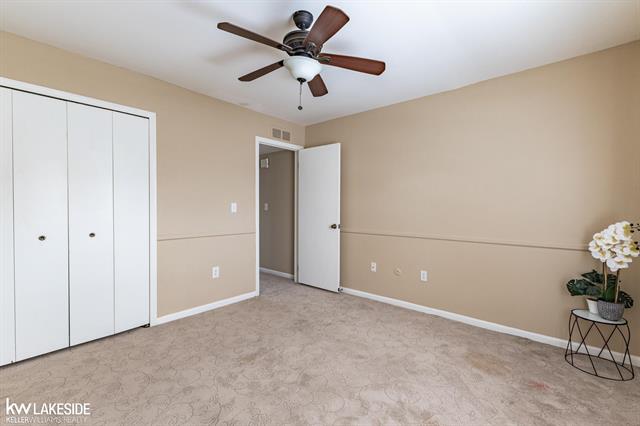 Builiding view twenty seven for 6322 Pepper Hill, West Bloomfield, MI. 48322