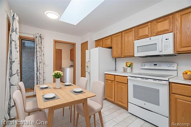 Builiding view fourteen for 1231 Autumn, Troy, MI. 48098