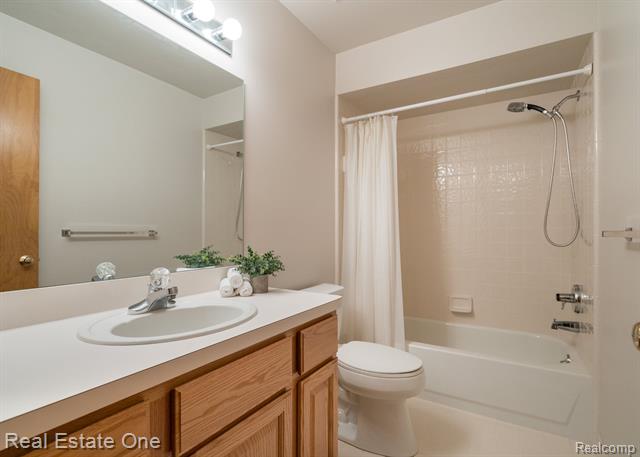 Builiding view twenty five for 1231 Autumn, Troy, MI. 48098