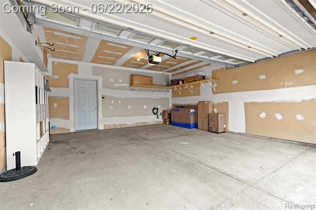 Builiding view forty five for 11 N Squirrel, Auburn Hills, MI. 48326