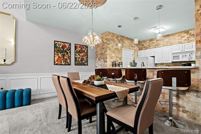 Builiding view twelve for 11 N Squirrel, Auburn Hills, MI. 48326