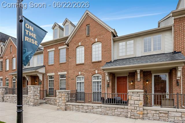 Builiding view two for 11 N Squirrel, Auburn Hills, MI. 48326