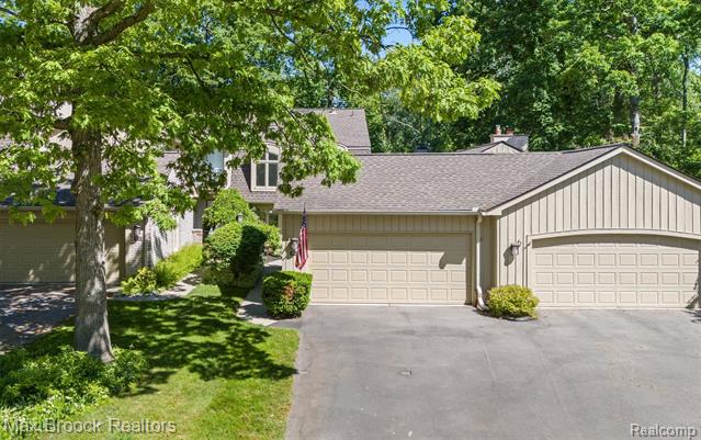 Builiding view nine for 1135 Ivyglen, Bloomfield Hills, MI. 48304