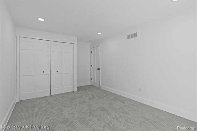 Builiding view thirty four for 1135 Ivyglen, Bloomfield Hills, MI. 48304