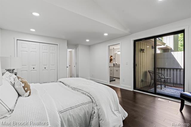 Builiding view twenty six for 1135 Ivyglen, Bloomfield Hills, MI. 48304