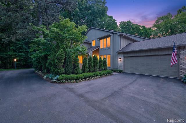 Builiding view one for 1262 Woodcrest, Bloomfield Hills, MI. 48304