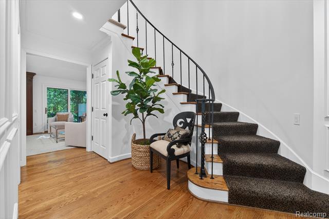 Builiding view seven for 1262 Woodcrest, Bloomfield Hills, MI. 48304